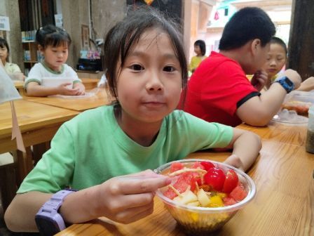 �������ź�����Χ���紿�Ķ�����ͼ���