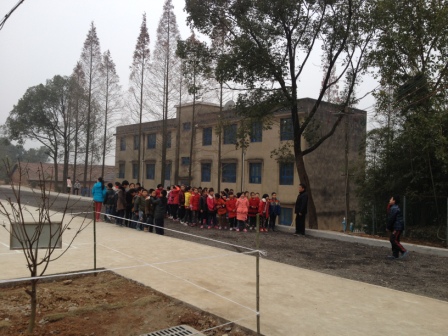 湖南省岳阳市华容县东山镇邓家小学图书角