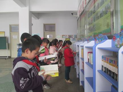 图书角书架