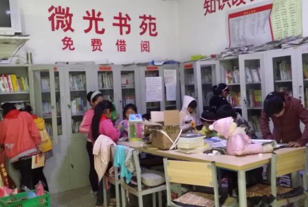 河南省内黄县马上乡李石村微光书苑