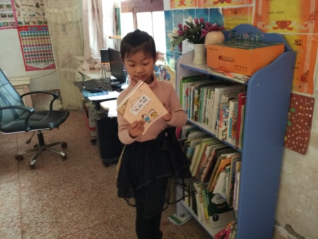 河南省内黄县马上乡李石村微光书苑